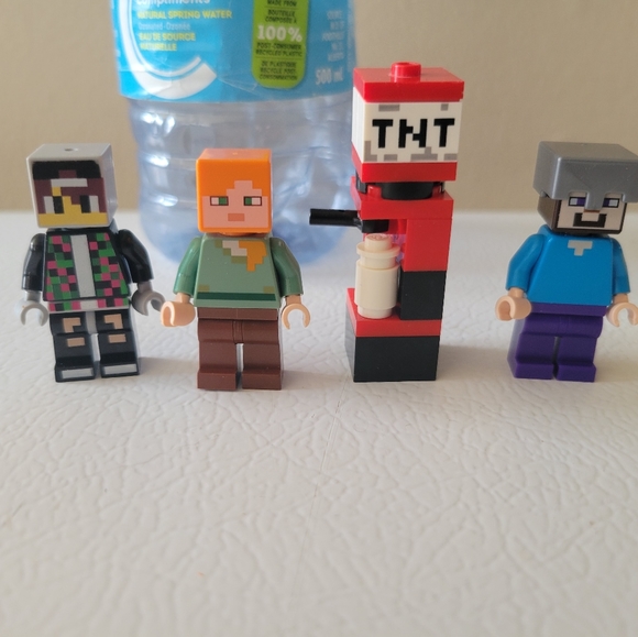Lego Minecraft Mini Figures - Picture 3 of 4